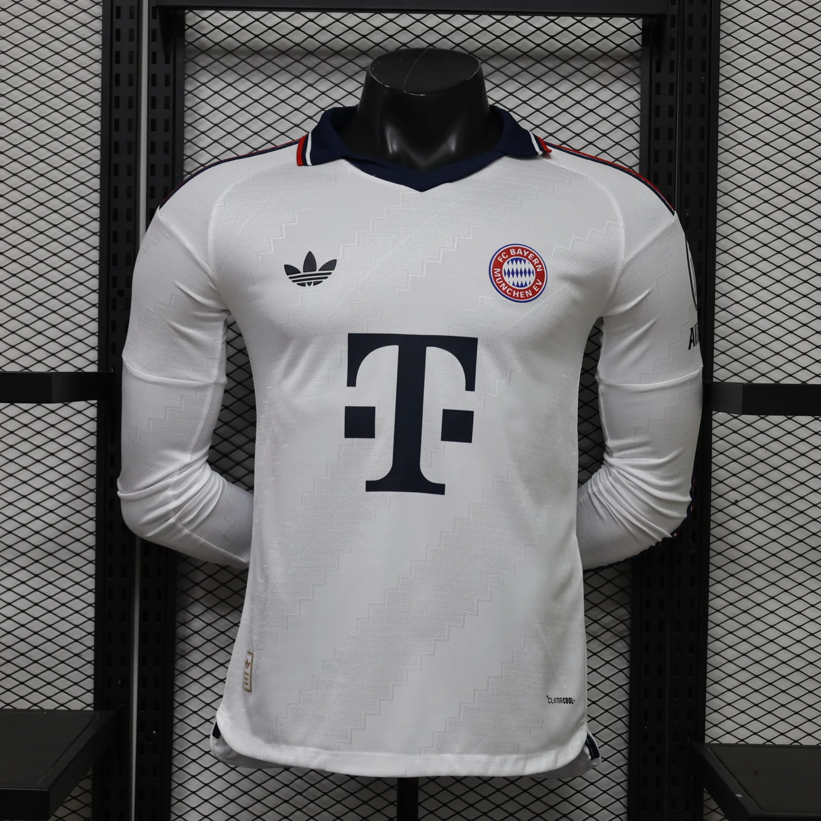 FC Bayern München 2026-27 Away Long Sleeve product photo 1