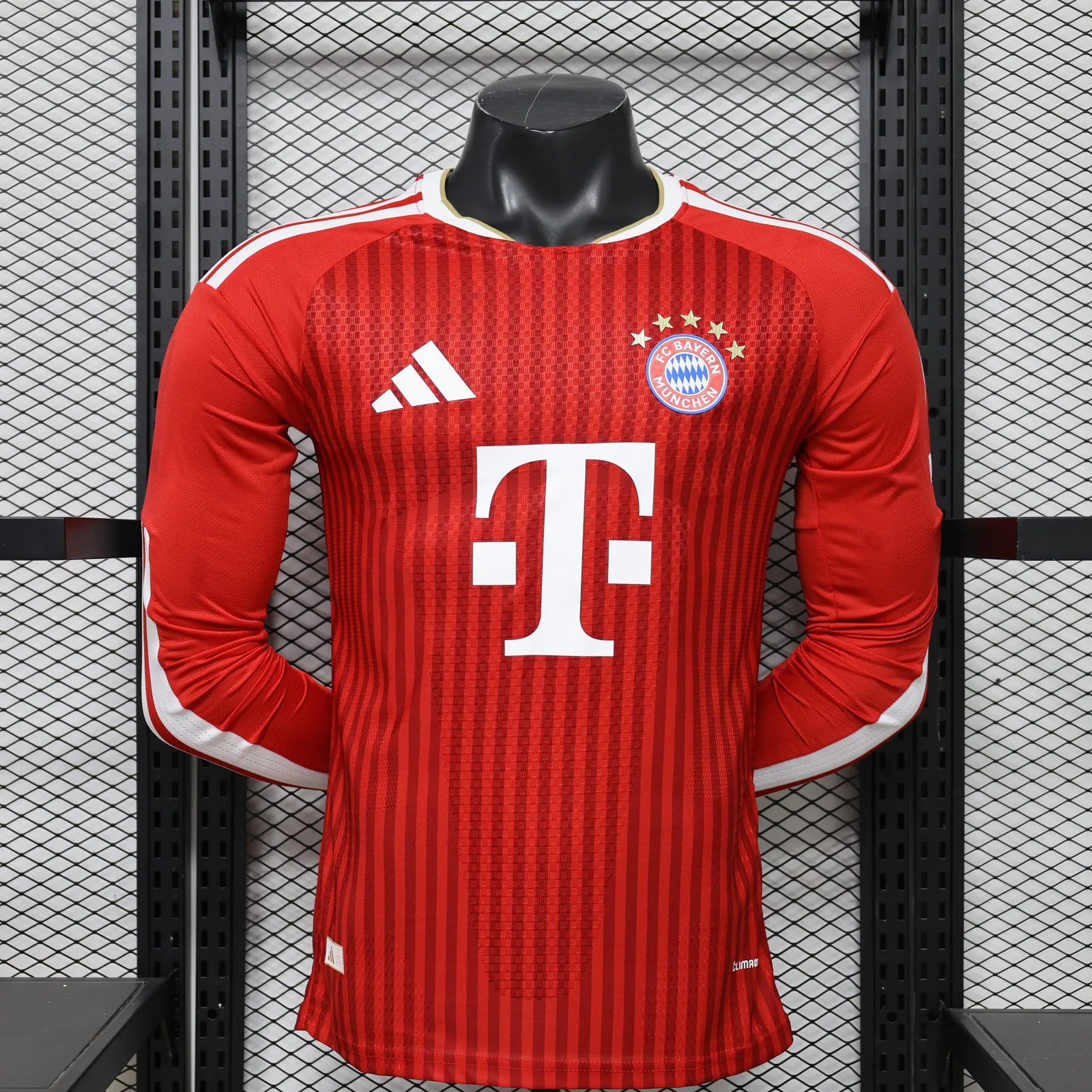 FC Bayern München 2026-27 Home Long Sleeve product photo 1