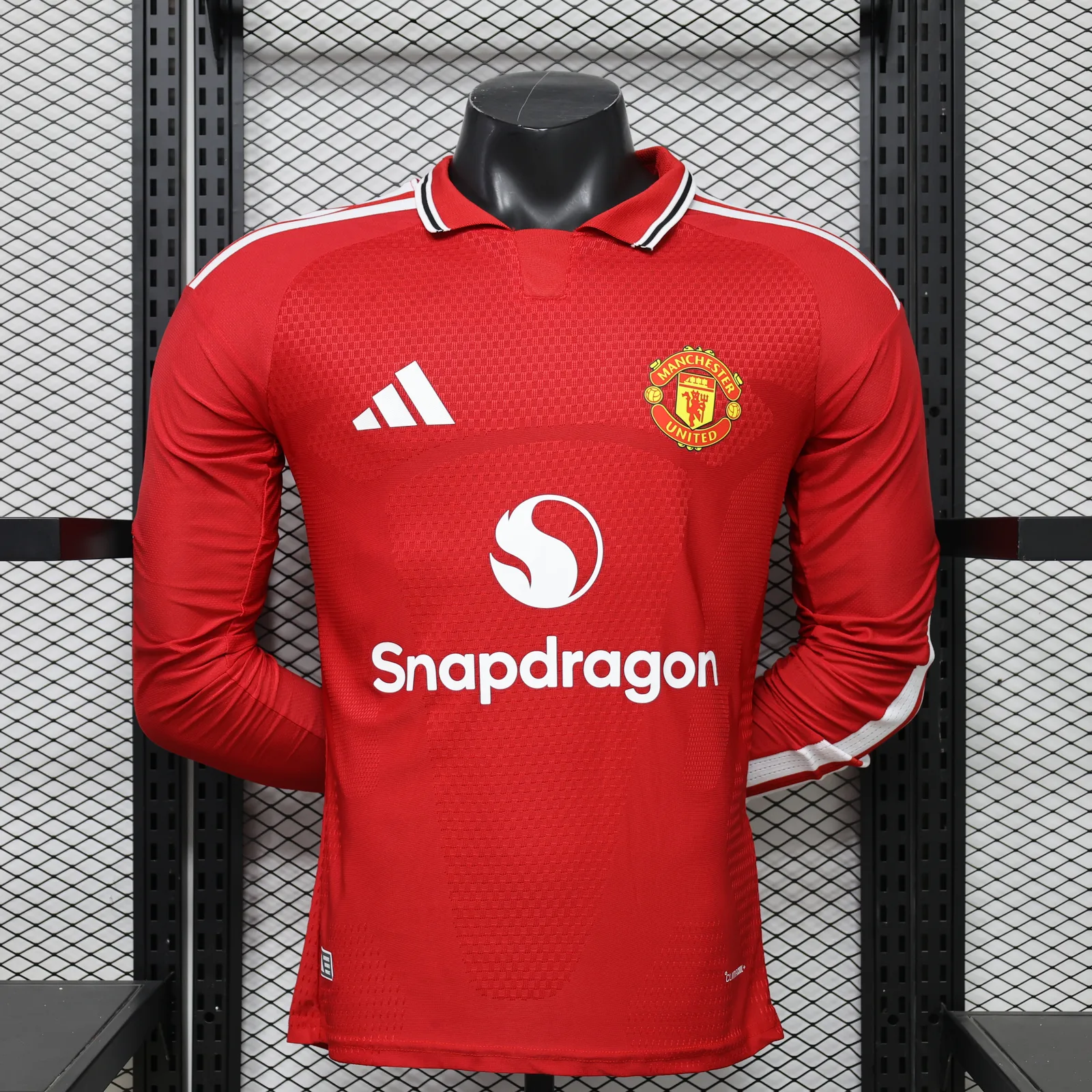 Manchester United 2026-27 Home Long Sleeve product photo 1