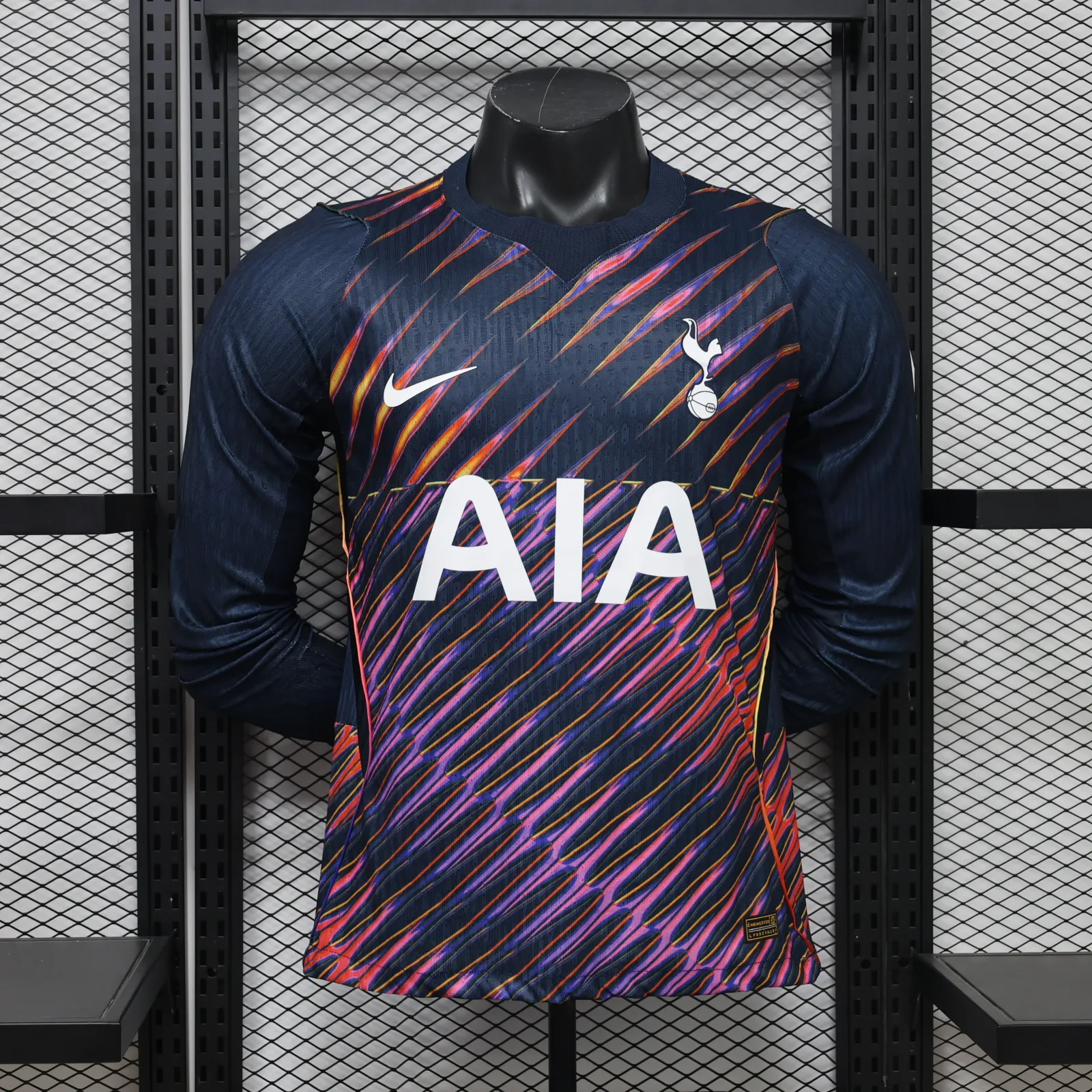 Tottenham Hotspur 2026-27 Away Long Sleeve product photo 1